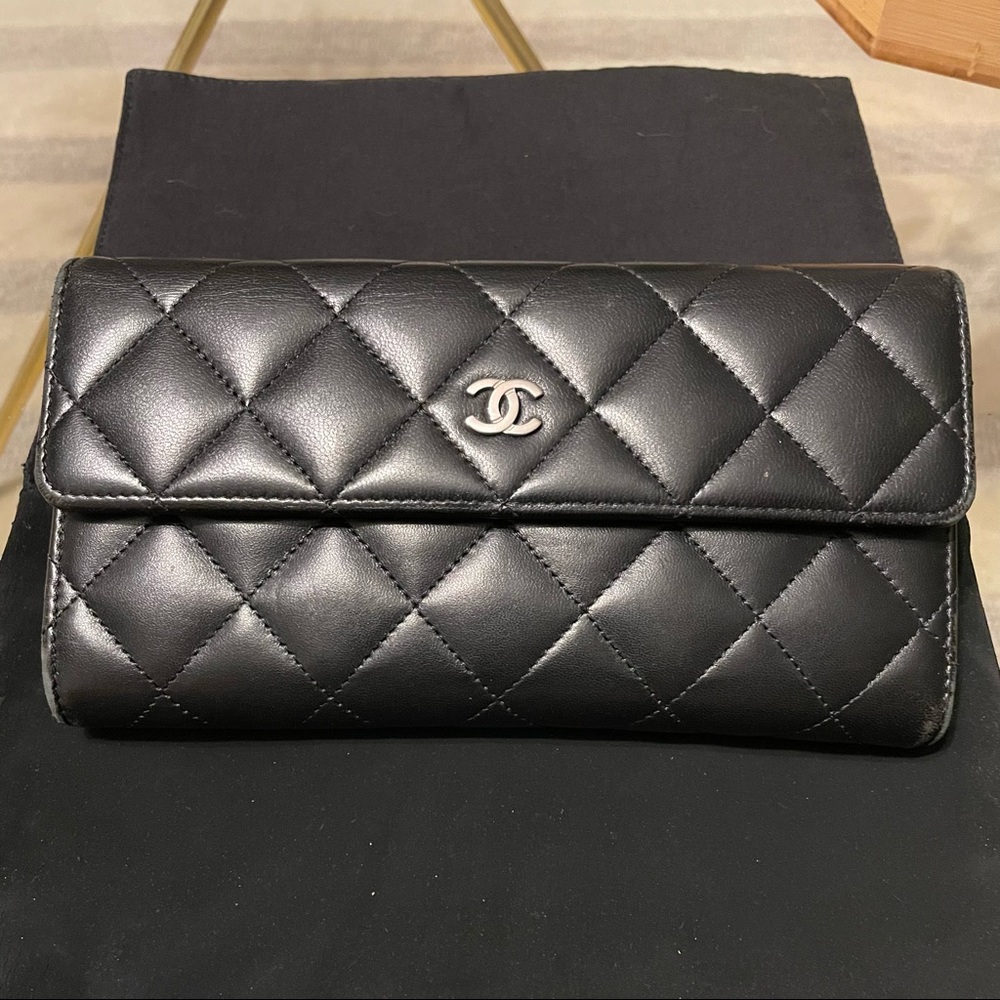 Authentic Channel Ling Flap Lambskin Wallet in Black